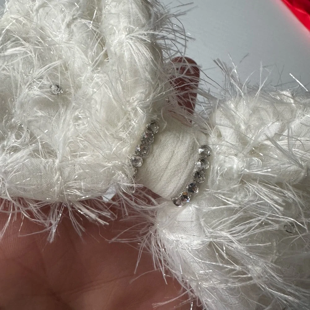 Neiman Marcus  girls Elegant White bow  Head band